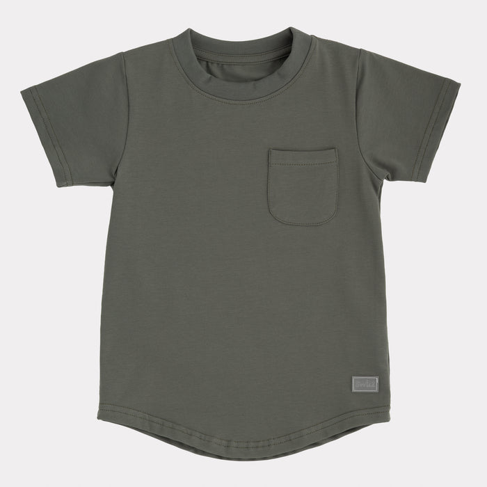 Lightweight Pocket T-Shirt in Olive